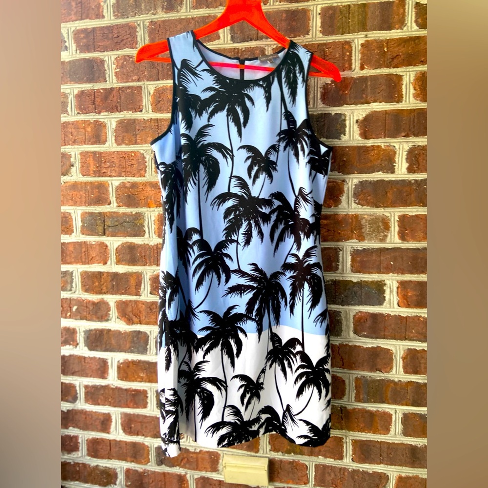 Vince Camuto Elegant Shift Dress, Blue & White with Palm Tree Design, Size 6